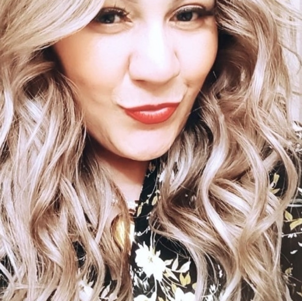 Meet your Posher, Sylvia